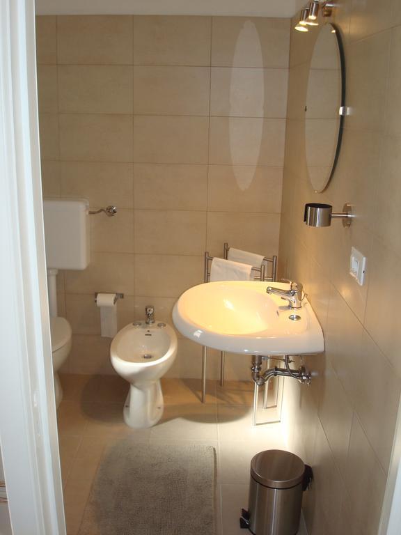 A Casa Di Vivi Hotell Martano Eksteriør bilde